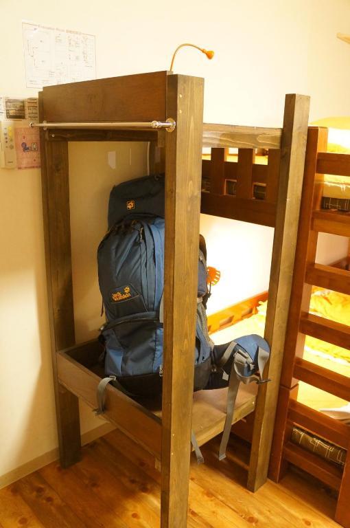 Hostel J-hoppers *